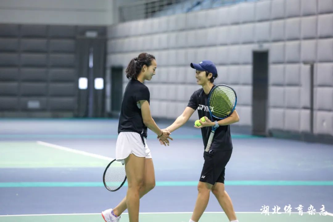 际认同与尊 际认同与尊