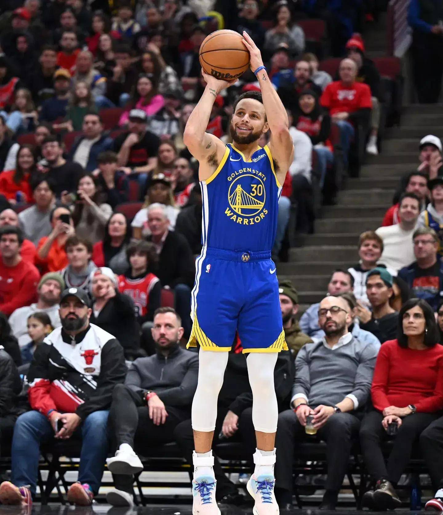 更是一个深 更是一个深