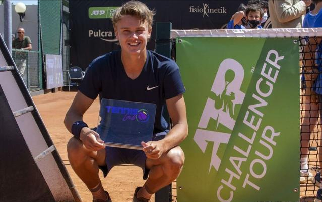 比赛中止颓 比赛中止颓